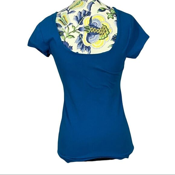 Guess Blue Top with 1/2 Zipper and Scoop Back Size S - Picture 2 of 2